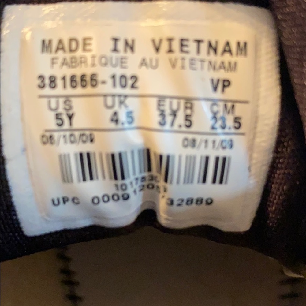 Air Jordan’s Sneakers - Picture 4 of 10